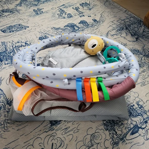 Foldable Baby Activity Mat - Picture 3 of 5